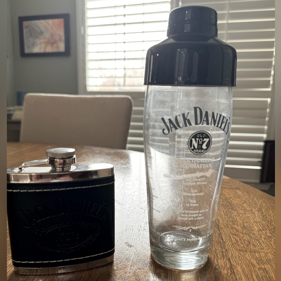 Jack Daniels Other - Jack Daniel’s shaker and flask.